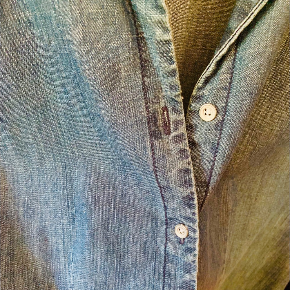 CHICOS button down - Picture 3 of 4